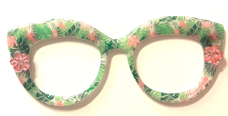 Reese Topper; Busy Bee; hybrid; tropical plants with embellishments