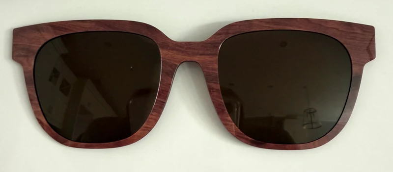 PAIR Murphy Topper; wood grain sunny