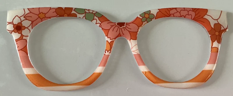Zuri Topper; hybrid; orange toned flowers and stripes