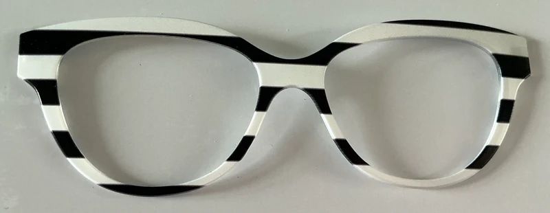 Quinn Topper; black and white stripe