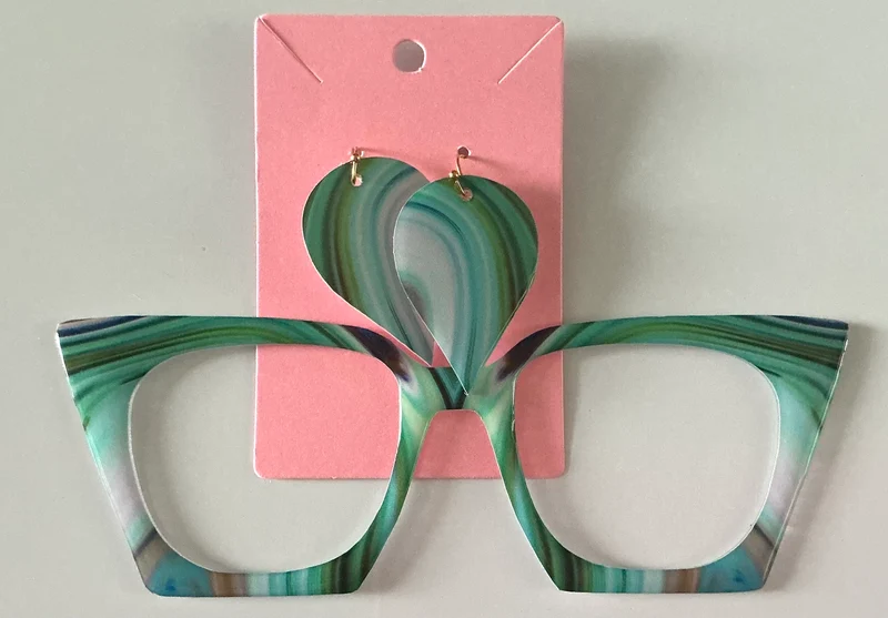 NEW Murphy Topper; hybrid; green and gray paint swirls with matching earrings
