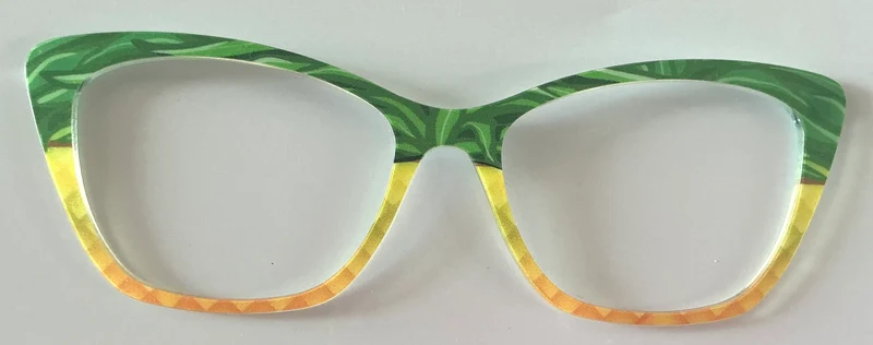 PAIR Wanda Topper; corn field
