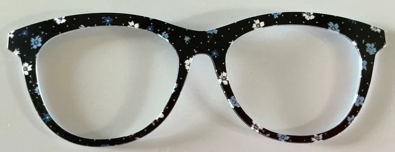 Brook Topper; white and blue flowers on black