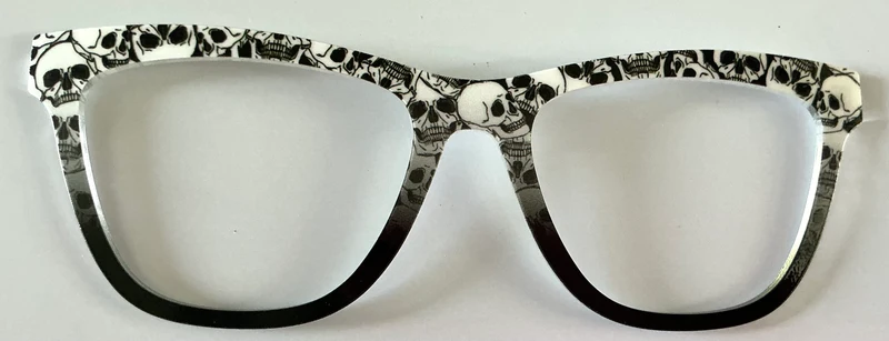 PAIR Harper Topper; stacked skulls
