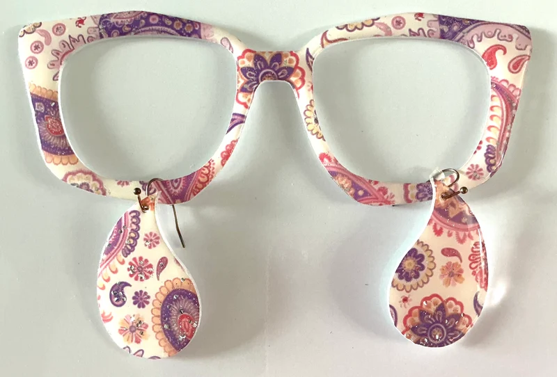 NEW Murphy Topper; Paisley Flowers in pastel colors with matching earrings