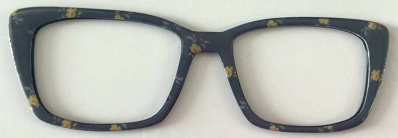 Kirby Topper; hybrid; yellow flowers on navy blue