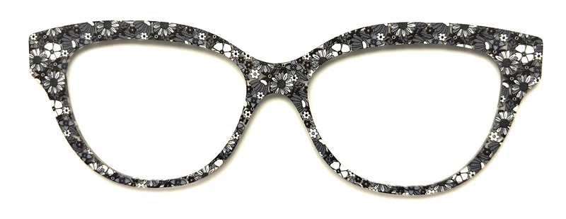 Quinn Topper; black and white flowers