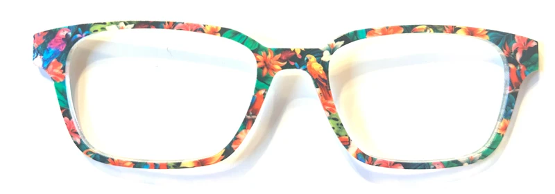 PAIR Finley Topper; tropical flowers and parrots