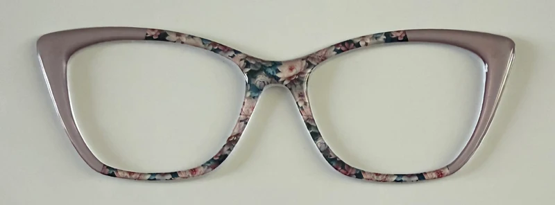 Wanda Topper; Framefetti; floral design to purple/gray vertical split
