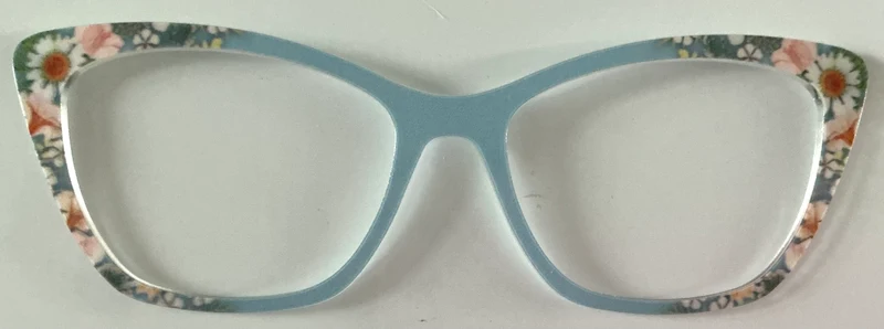 PAIR Wanda Topper; daisies/light blue vertical fade