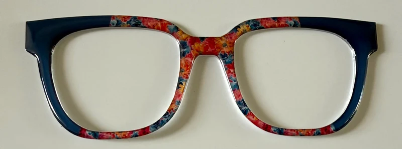 NEW Murphy Topper; Framefetti; red flowers/black diagonal split