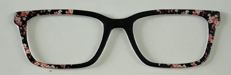 Larkin Topper; black vertical gradient with pink hearts