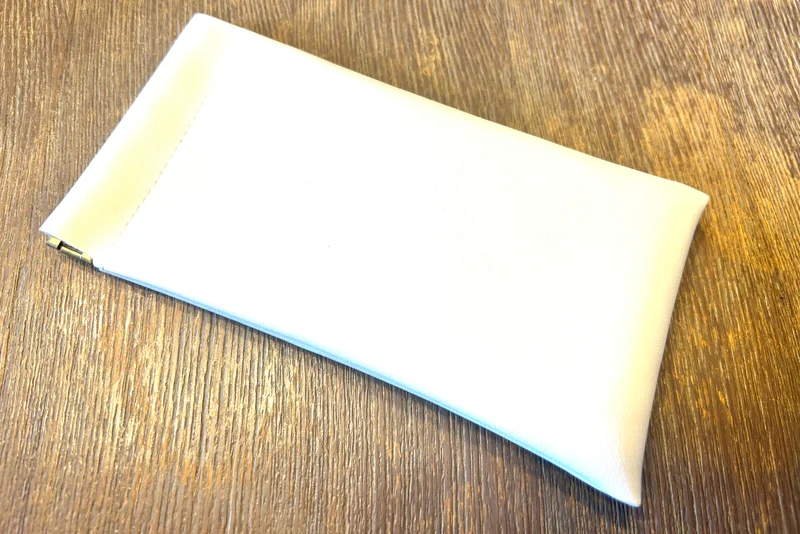 White Flexi Case