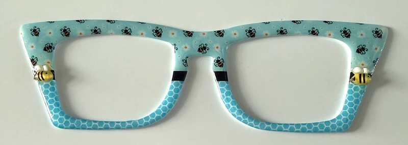 Drew Topper; Busy Bee; light blue bee/honeycomb split with embellishments