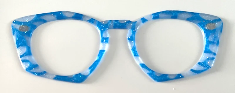 Soto Topper; Busy Bee; hybrid; blue glitter swirls