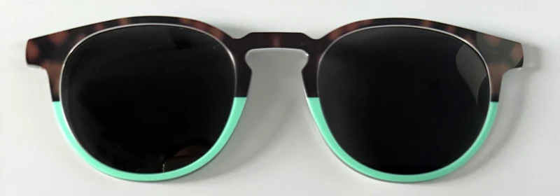 PAIR Soto Topper; polarized matcha split tortoise sun topper