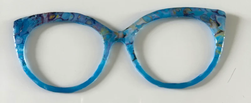 Zuri Topper; blue paint design