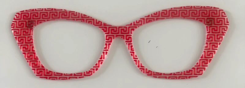 Wanda Hybrid Topper; Busy Bee; red geometric design