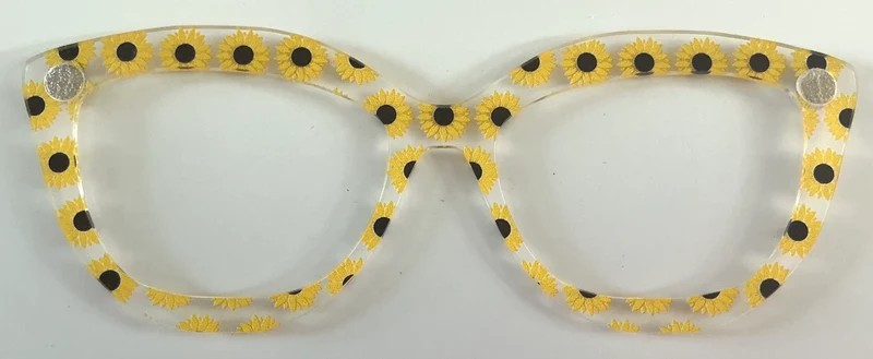 Wanda Topper; hybrid; translucent sunflowers