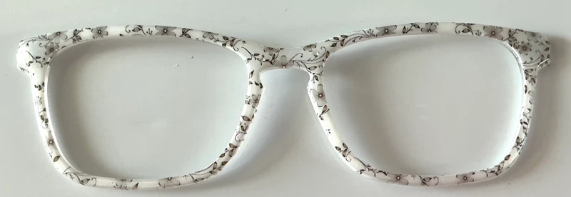 Casper Topper; flowers and vines on white