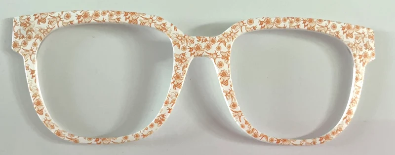 Murphy Topper; light brown flowers in white