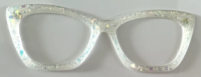 Wanda Topper; white glitter