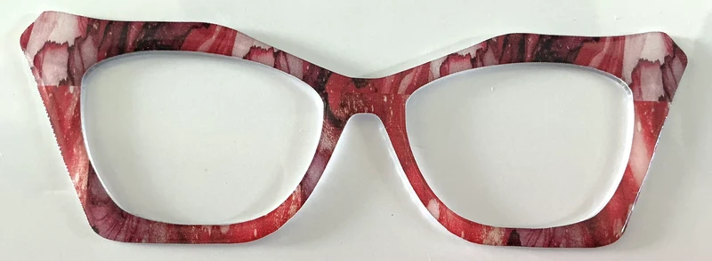 Wanda Cleo Topper; red toned design