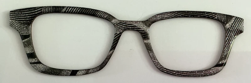 Finley Topper; Laser Nonna; silver and black; resined
