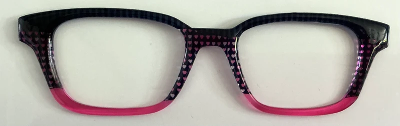 Finley Topper; translucent pink and black heart split