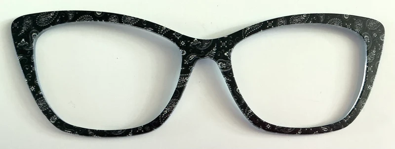 Wanda Topper; black and white paisley