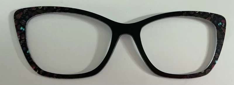 Wanda Topper; dark design to black vertical fade