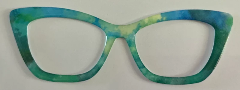 Wanda Topper; blue and green smoke appearance
