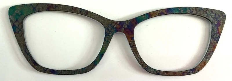 Wanda Topper; Laser Nonna; holographic scales