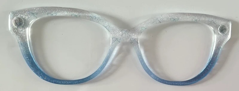 Quinn Topper; clear/blue fade shimmer with ribbons
