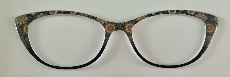 Ella Topper; brown flowers split