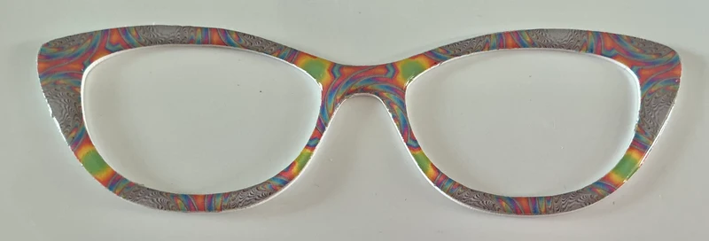 Ella Topper; psychedelic tie dye