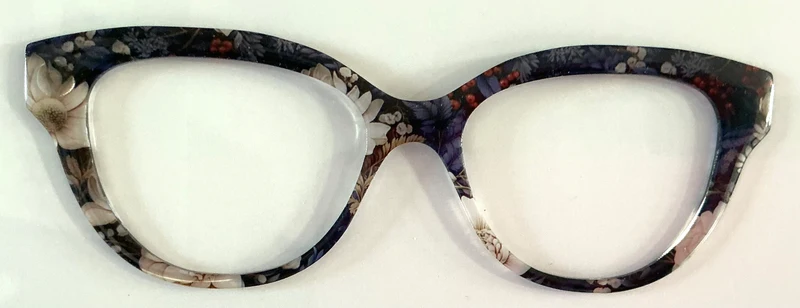 Quinn Topper; translucent; red, white, and blue flowers