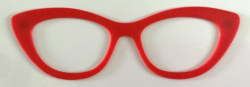 Ella Topper; thick red