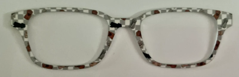 Finley Topper; metal; dogs on gray and white checkered