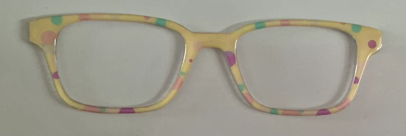 Finley Topper; dots on pale yellow