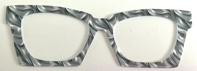 Wanda Case Topper; silver and black