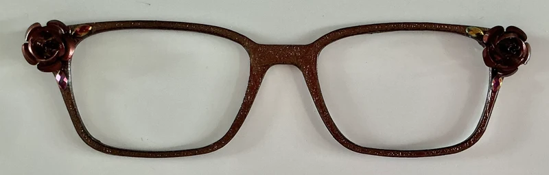 Finley Topper; brown shimmer with roses embellishments