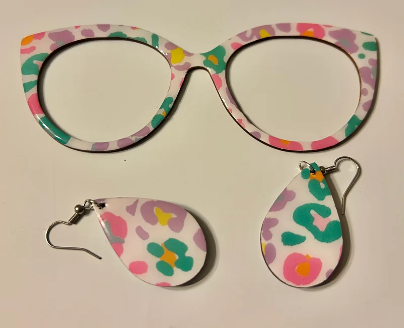 Zuri Topper; pastel with matching earrings