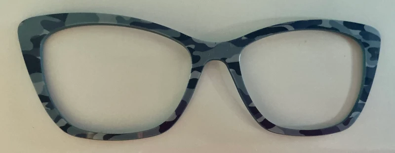 PAIR Wanda Topper; gray camouflage