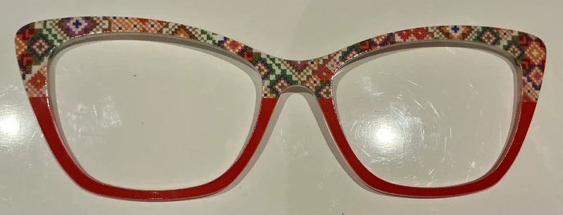 PAIR Wanda Topper; blocked pattern/brick red split