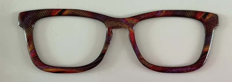Casper Topper; Laser Nonna; gold and red and black lines with resin