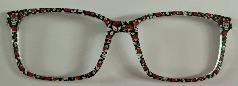 PAIR Kirby Topper; skulls and roses