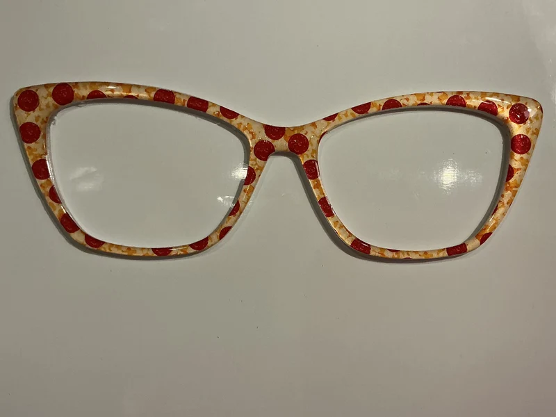 Wanda, red dots on cream