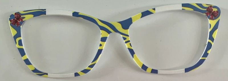 Wanda, pairtoppers,blue yellow white swirls with red ribbon corners
