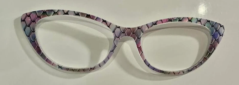 PAIR - Ella Topper; multicolored scales